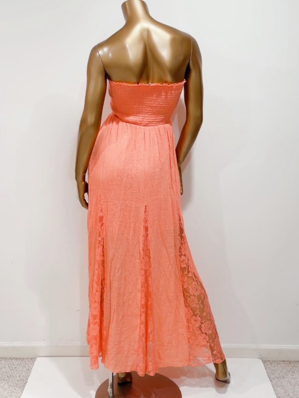 Venus Women's Coral Lace Inserts Strapless Smocked Maxi Dress Size M - Picture 4 of 8